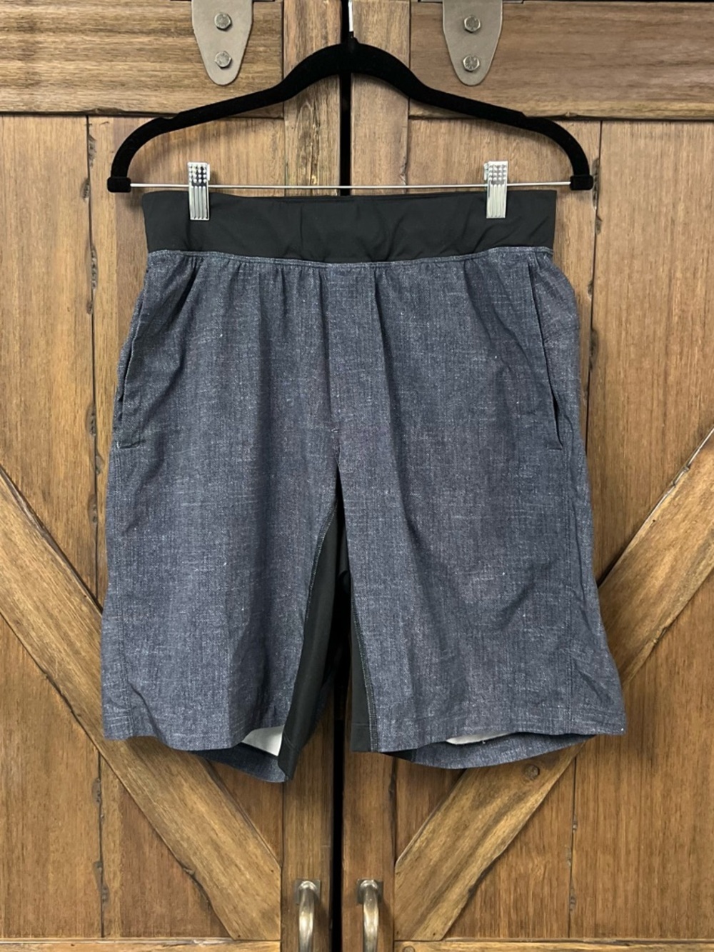 Lululemon T.H.E. Short Luxtreme Lined 9” Inseam Athletic Size Medium